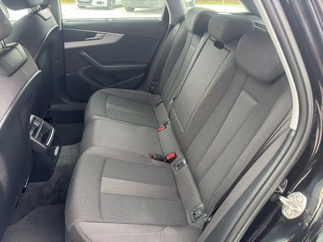 Audi A4 35 TDI Avant S-Tronic