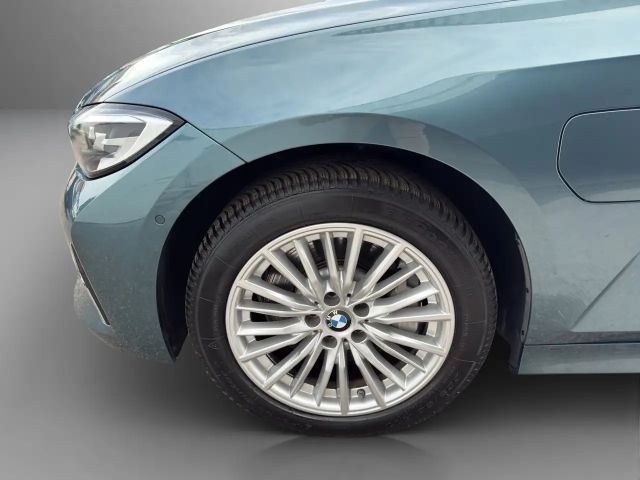 BMW 330 330e Luxury Line Sedan