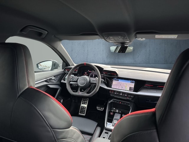 Audi RS3 Quattro S-Tronic Sedan