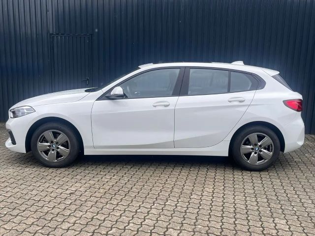 BMW 116 116i 5-deurs Sedan