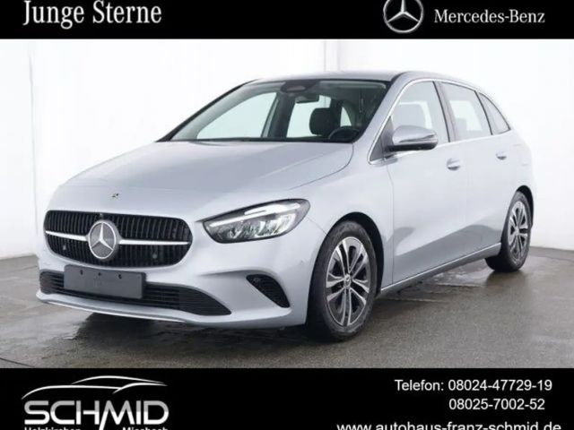 Mercedes-Benz B 200 Progressive Sedan