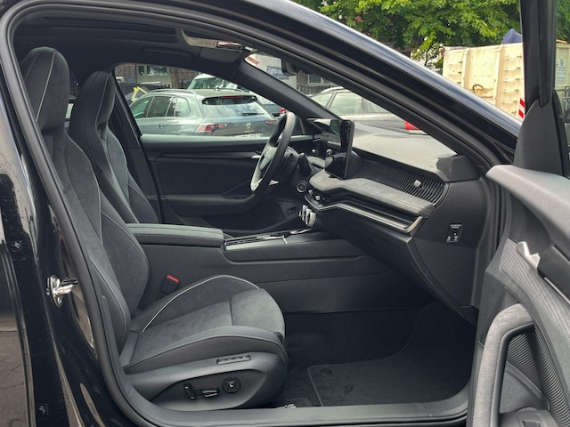 Skoda Superb 2.0 TDI Combi Sportline