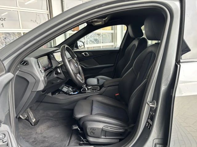 BMW 118 118i M-Sport Sedan