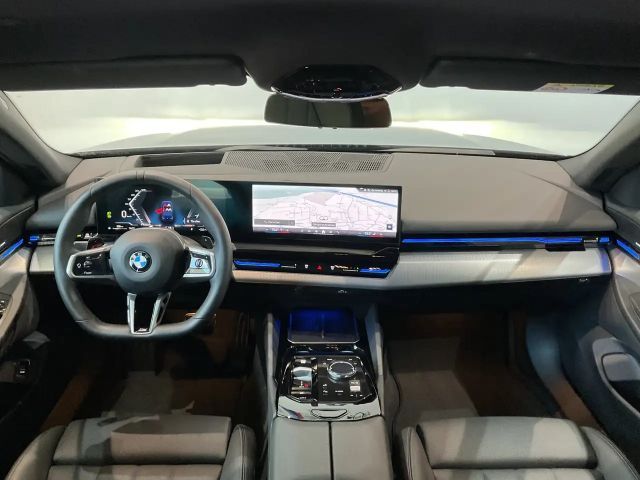 BMW 520 520i M-Sport Sedan