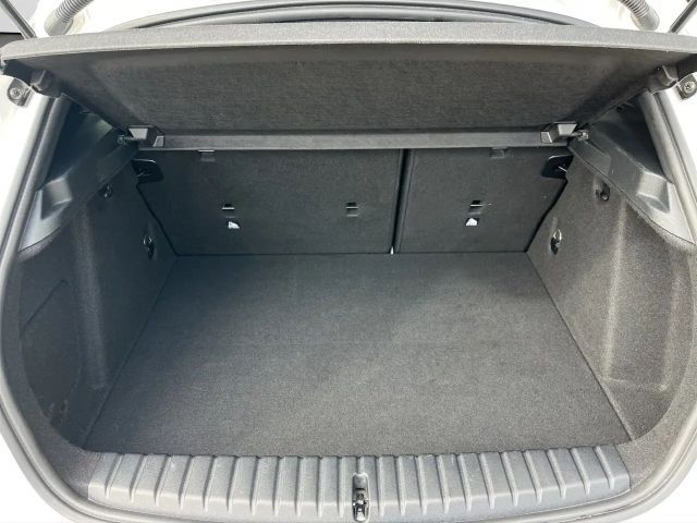 BMW M140i Sedan xDrive