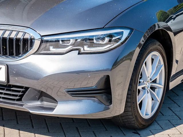 BMW 320 Sedan xDrive