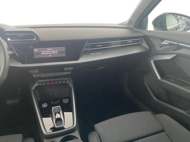 Audi A3 30 TFSI Sedan
