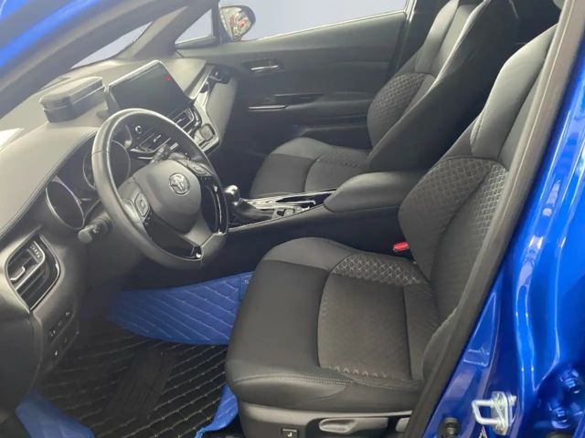 Toyota C-HR Hybride Team D