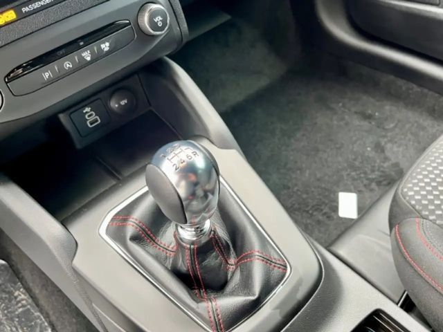 Ford Focus ST Line Wagon