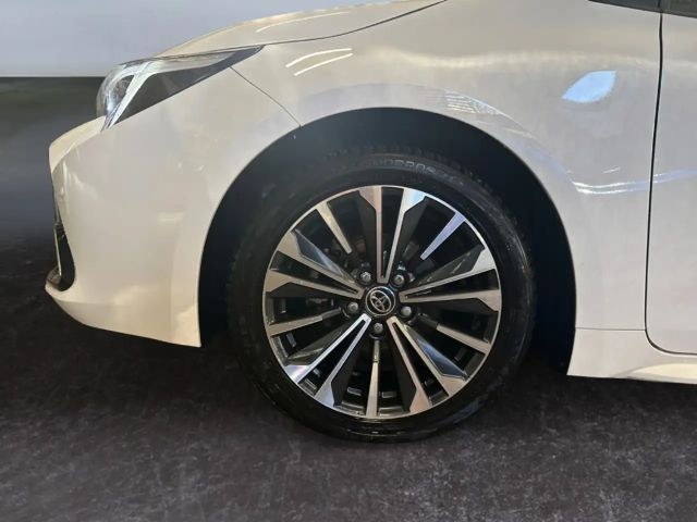 Toyota Corolla Hybride Team D