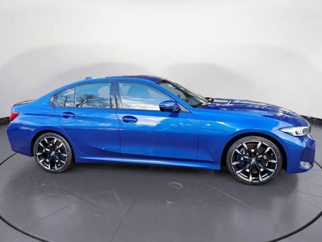 BMW 320 320d M-Sport Sedan