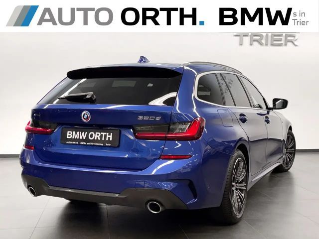 BMW 320 320d M-Sport Touring xDrive