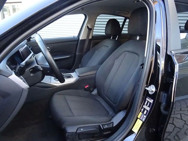 BMW 320 320e Advantage pakket Sedan