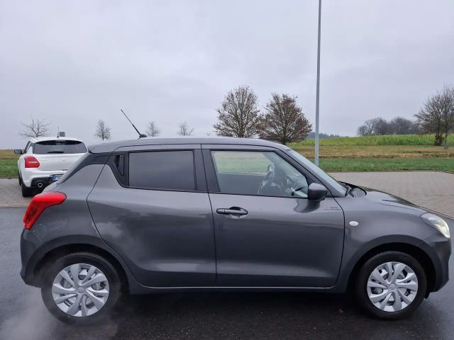 Suzuki Swift Club DualJet Hybrid