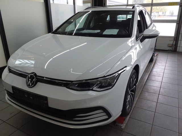 Volkswagen Golf Life Variant