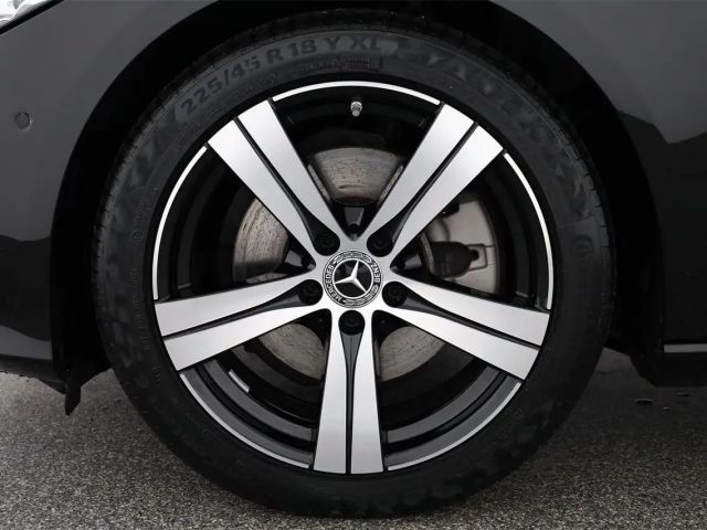 Mercedes-Benz C 200 AVANTGARDE C 200 d Estate
