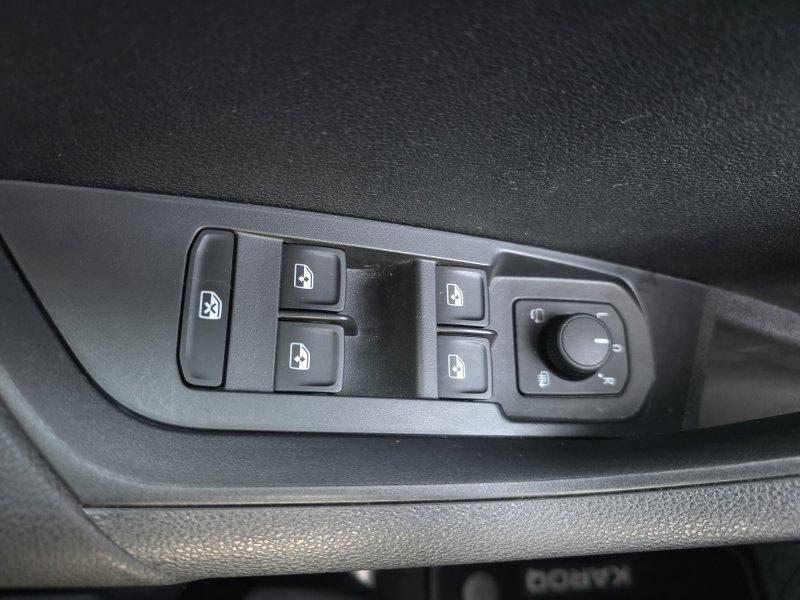 Skoda Karoq 1,0TSI 115PS Navi/LED/ACC/Kamera/Winterp.