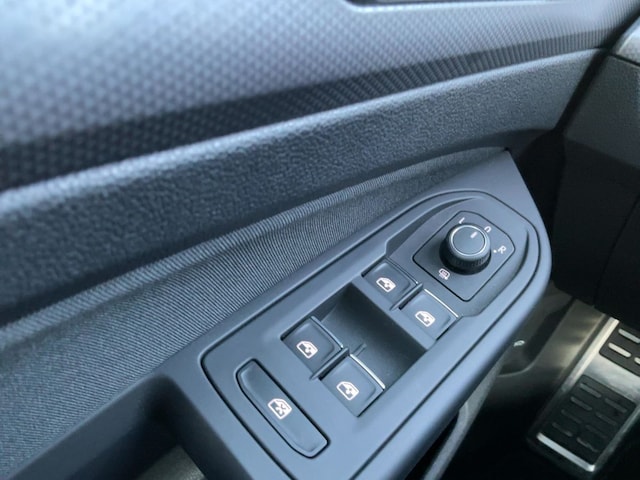 Volkswagen Golf 1.0 TSI Golf VIII