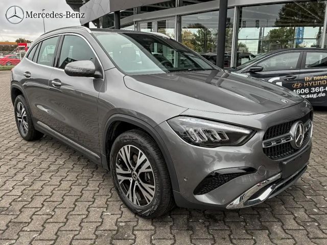 Mercedes-Benz GLA 180 Progressive