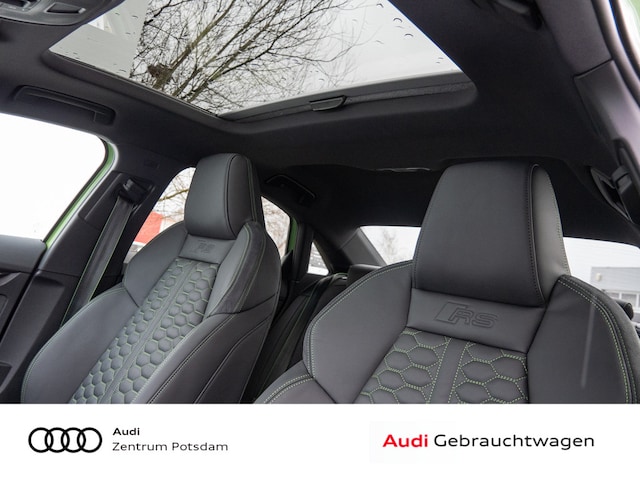 Audi RS3 Quattro S-Tronic Sedan