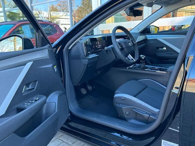 Opel Astra 1.2 Turbo Enjoy Sports Tourer Turbo