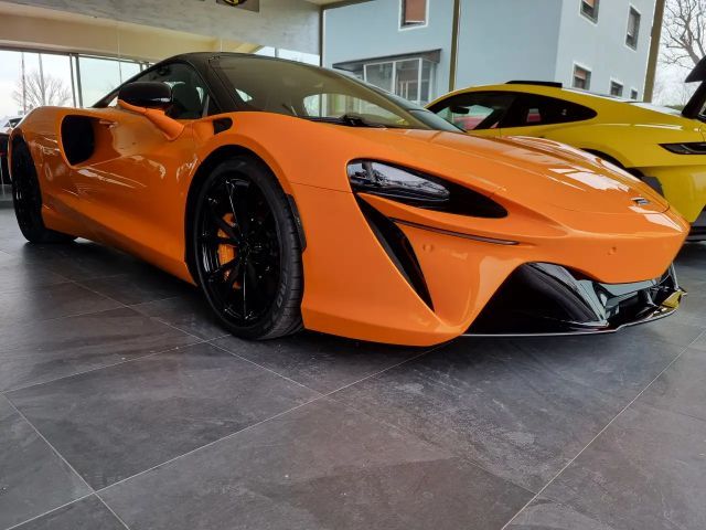 McLaren Artura Performance Black Paket Lift Sport Auspuff Clubsp.
