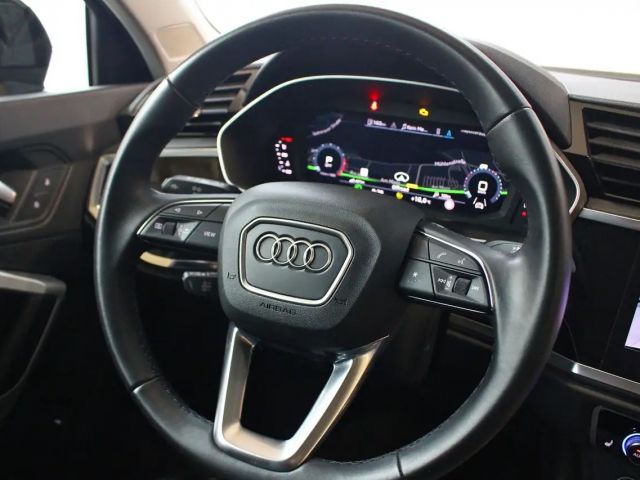 Audi Q3 1.5 TFSI S-Line