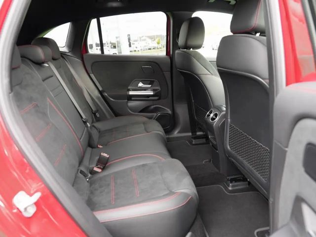 Mercedes-Benz EQA 300 4MATIC AMG Line