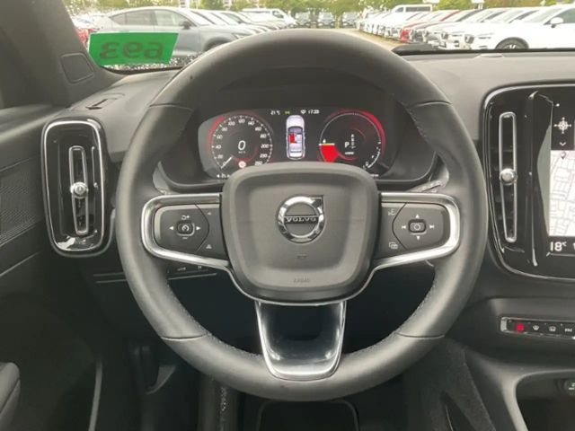 Volvo XC40 Core T4