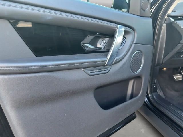 Land Rover Discovery Sport Black Pack P250