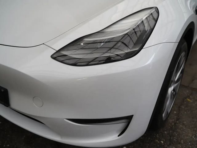 Tesla Model Y AWD Long Range