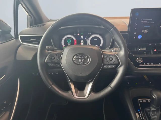 Toyota Corolla Hybride Team D