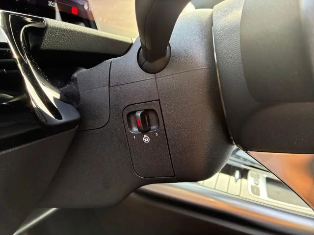 Mercedes-Benz B 180 Progressive Sedan