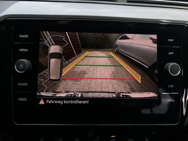 Volkswagen Passat 2.0 TDI Business DSG Variant