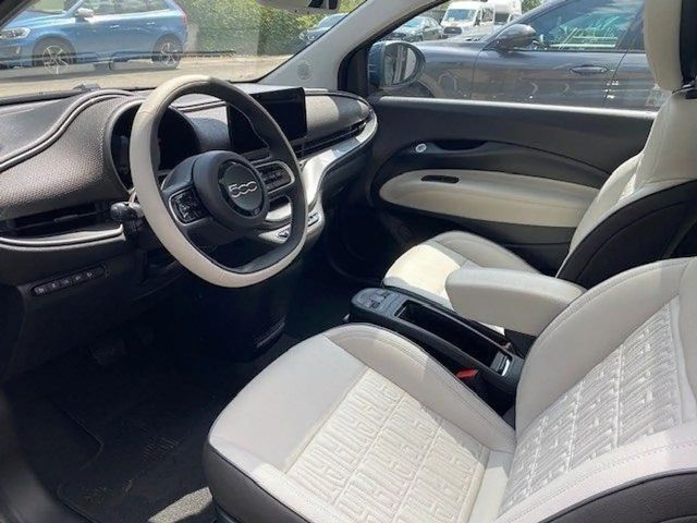 Fiat 500e 42 kWh La Prima