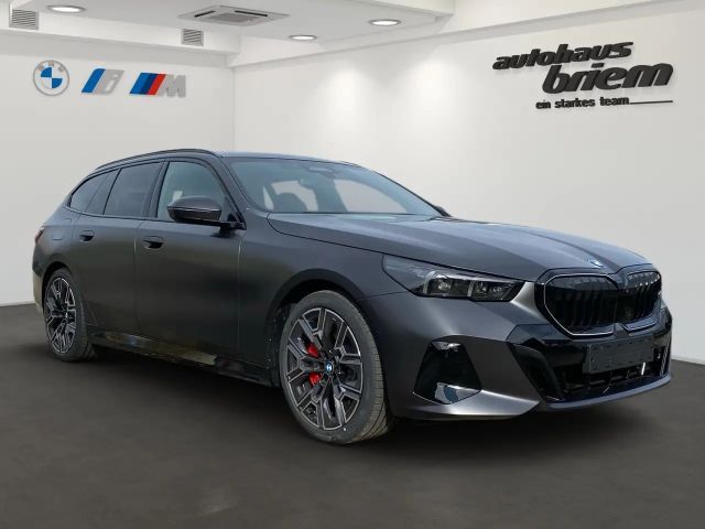 BMW 540 540d M-Sport Touring xDrive