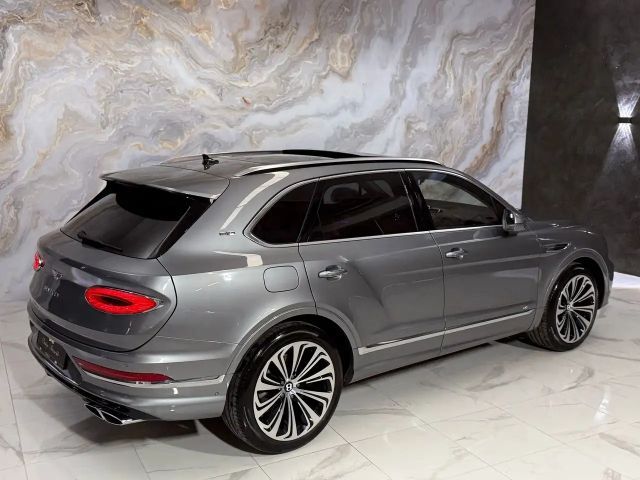 Bentley Bentayga V8