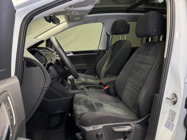 Volkswagen Touran 2.0 TDI DSG Highline Style