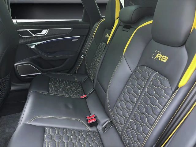 Audi RS6 Avant Performance Quattro