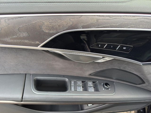 Audi A8 60 TFSI Hybride Lang Quattro