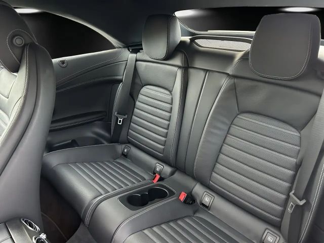 Mercedes-Benz C 200 4MATIC AMG Line Cabriolet