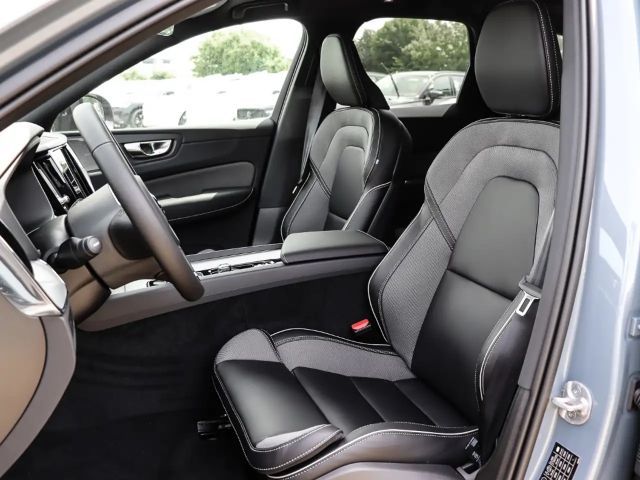 Volvo XC60 Dark Plus