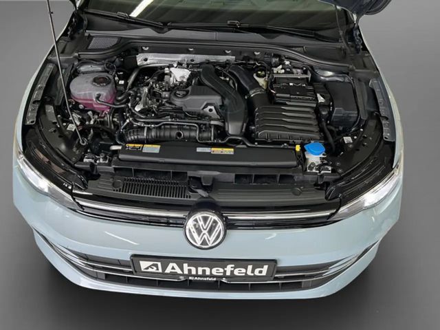 Volkswagen Golf Style Variant