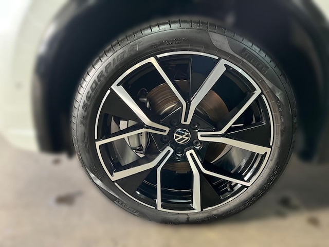 Volkswagen Tiguan 2.0 TDI 4Motion DSG R-Line