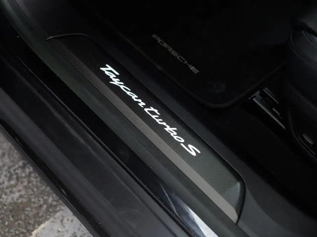 Porsche Taycan S Sport Turismo Turbo