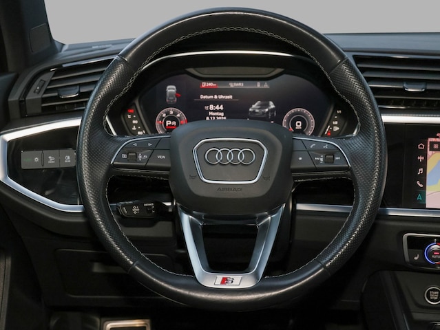 Audi Q3 35 TDI Quattro S-Tronic