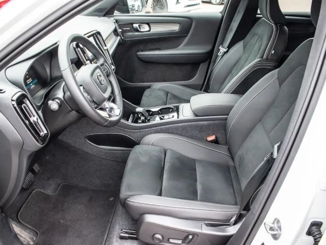 Volvo XC40 Dark Plus