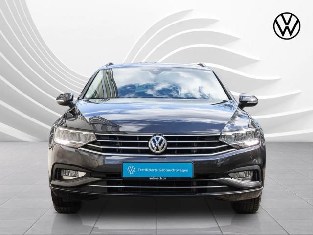 Volkswagen Passat 1.5 TSI Business DSG Variant