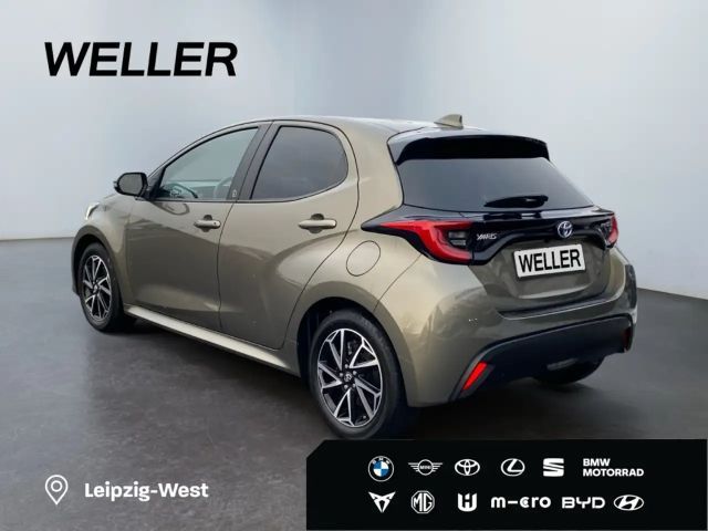 Toyota Yaris Hatchback Hybride Team D