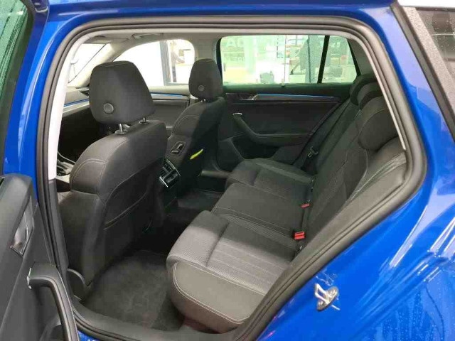 Skoda Superb 2.0 TSI Combi Style Style